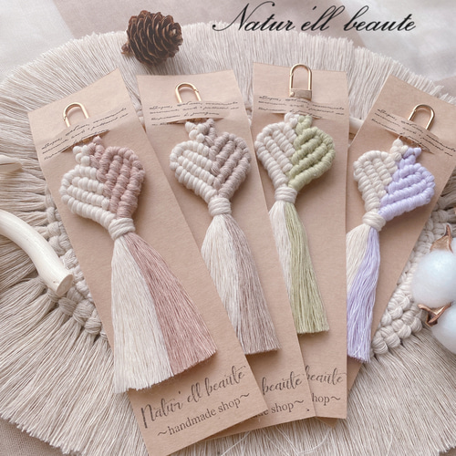 ピンクハートマクラメチャーム ピンクベージュ♡ マクラメ ハートバッグチャーム キーホルダー バッグ