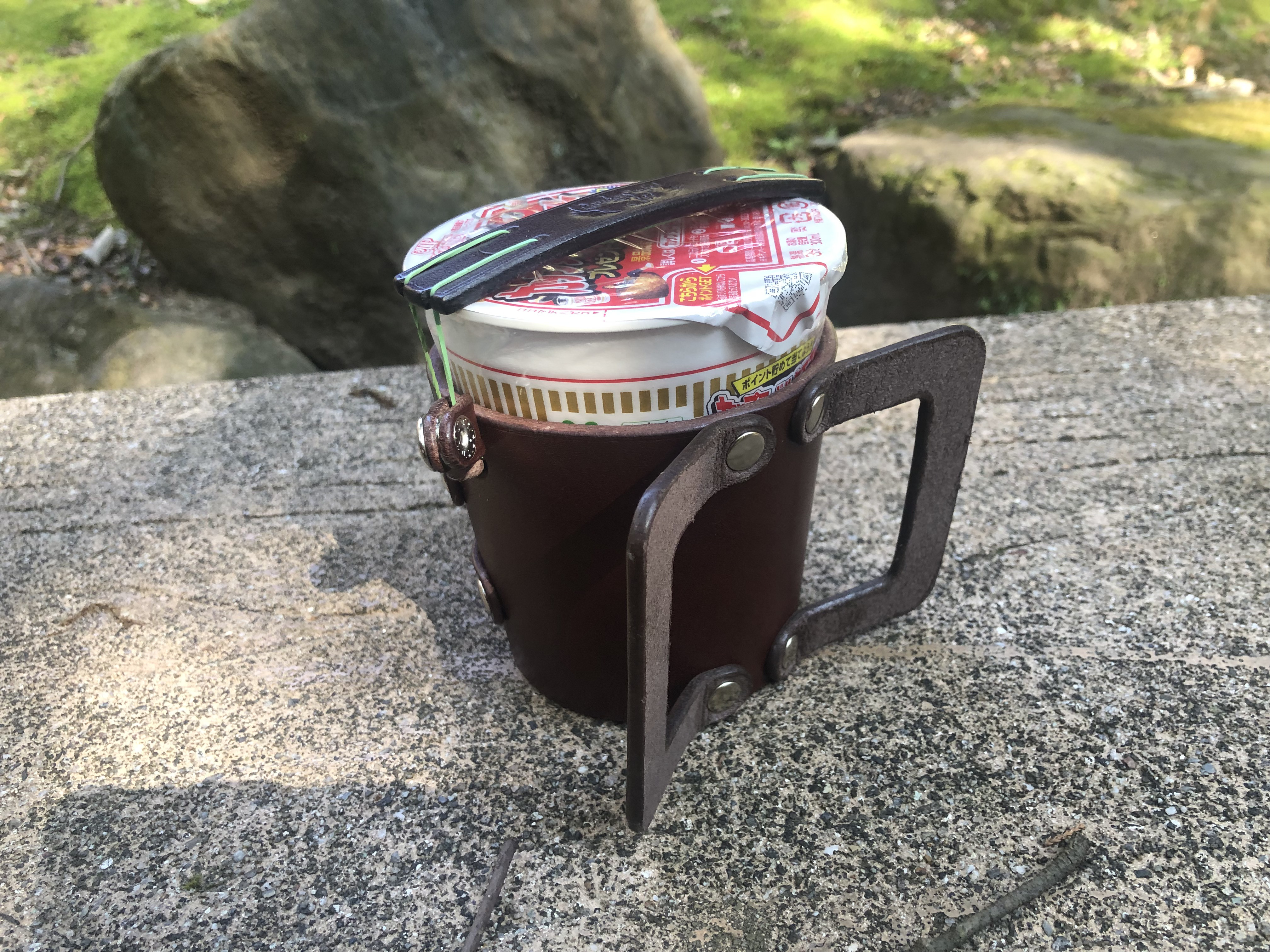 カップヌードルホルダー
