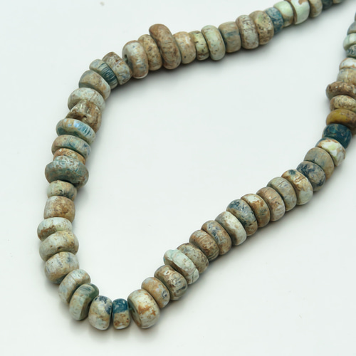 古代ビーズ AQBD007-01-185 古代ビーズ ニラビーズ ビーズ MALAIKA マライカ 通販