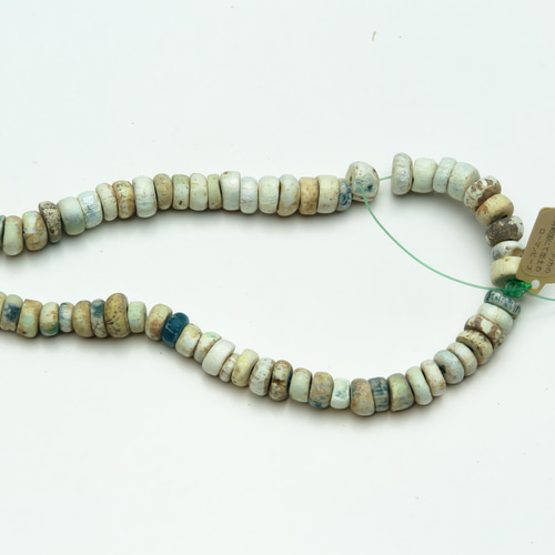 古代ビーズ AQBD007-02-185 古代ビーズ ニラビーズ ビーズ MALAIKA マライカ 通販