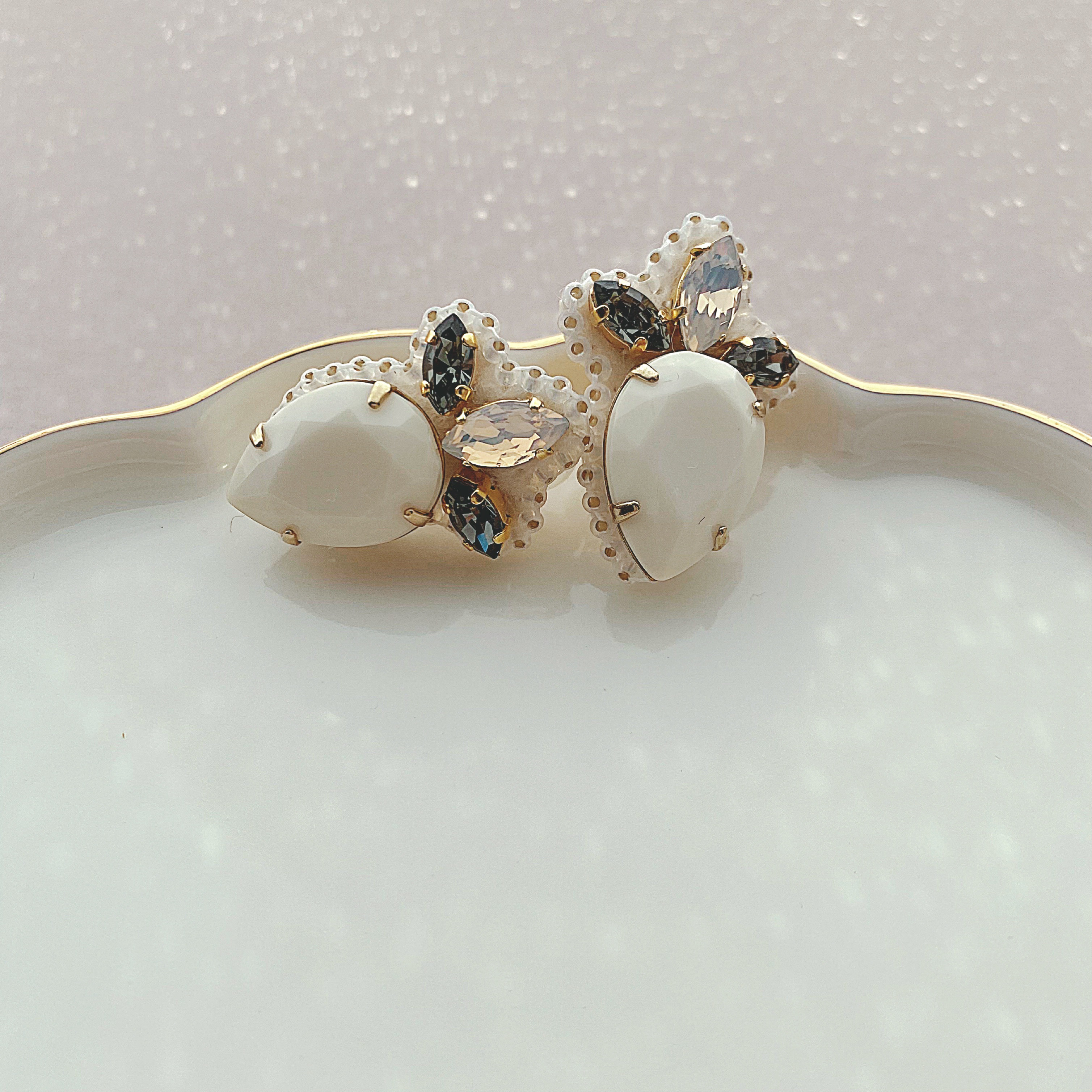 モダンな大根イヤリング