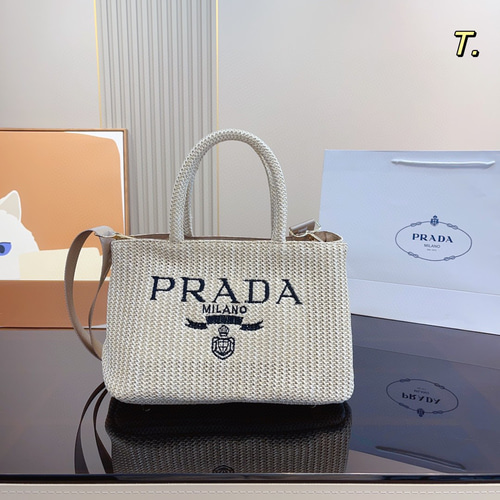 Pradaプラダ編み草ハンドバッグ&トートバッグのショッピング