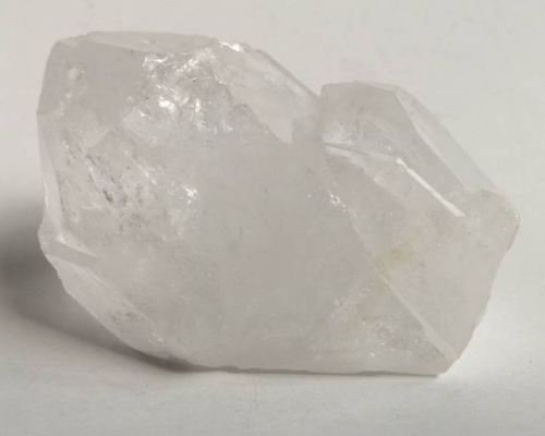 送料無料】ブラジル産水晶原石 ポイント クラスター 浄化 226.8g