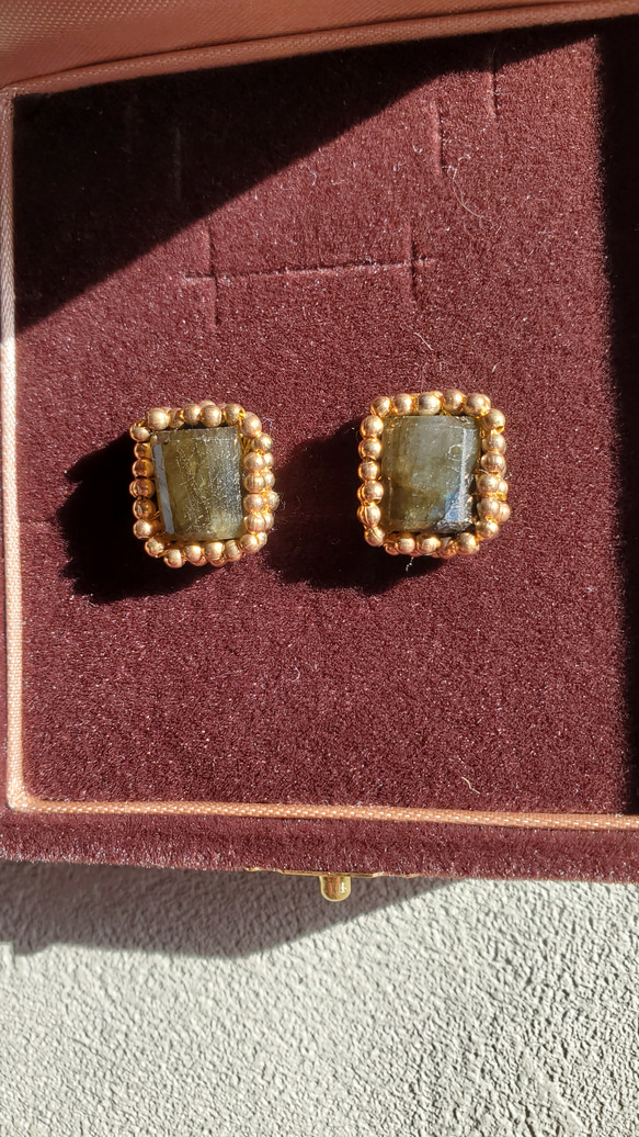 〈天然石〉華奢なラブラドライトのピアス＆イヤリング 4枚目の画像