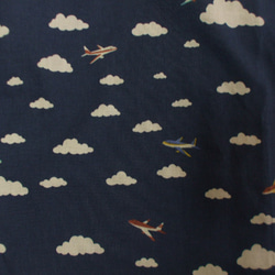 紺地×雲＆飛行機柄プリント メンズ台衿付き長袖シャツ Sサイズ 綿100％ 受注生産 6枚目の画像