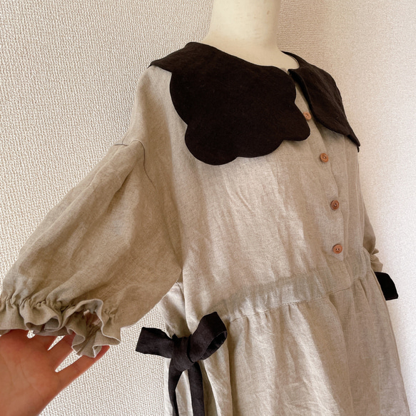 ビスケット衿のリネンワンピース(５分袖)＊ナチュラル×ブラック 2枚目の画像