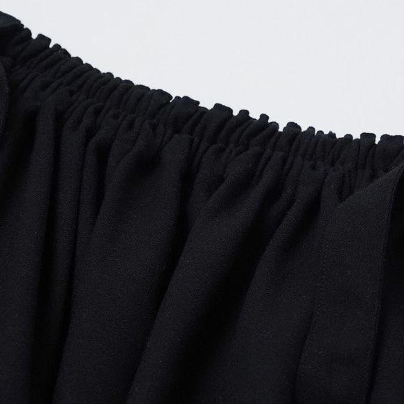 【一件限定作品！ ] 光滑羊毛喇叭裙/黑色 sample-a0031 第5張的照片