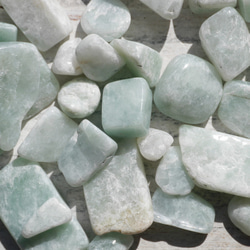 天然石ビルマ翡翠(ミャンマー産)約35g分詰合せ約5～20mm 穴なしさざれ石5月誕生石[sa-230302-01] 14枚目の画像