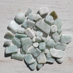 天然石ビルマ翡翠(ミャンマー産)約35g分詰合せ約5～20mm 穴なしさざれ石5月誕生石[sa-230302-01] 15枚目の画像