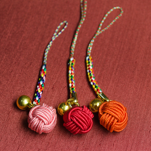 珊瑚根付け☆鯛☆ストラップ☆絹糸根付け紐