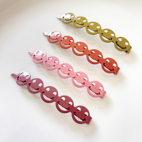 ♡ニコちゃん　ベビーキッズヘアクリップ　ヘアゴム　ヘアピン  ハンドメイド 楽天市場】【 キッズ ヘアクリップ 】スマイル フラワー