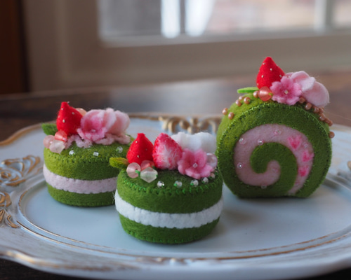 桜と抹茶のフェルトケーキセット 雑貨・その他 RAMERIA 通販