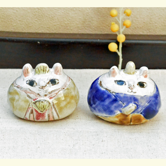 猫のお雛様　ひな人形　目がぱっちり白猫　中サイズ　手作り陶器・陶芸　ネコの置き物　おひなさま 2枚目の画像