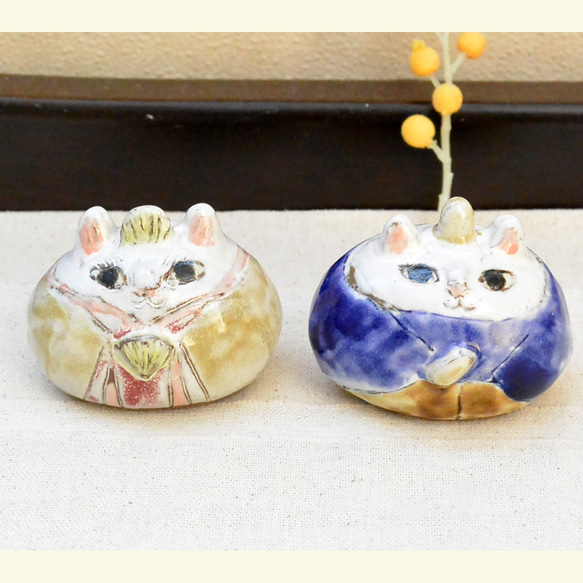 猫のお雛様　ひな人形　目がぱっちり白猫　中サイズ　手作り陶器・陶芸　ネコの置き物　おひなさま 7枚目の画像