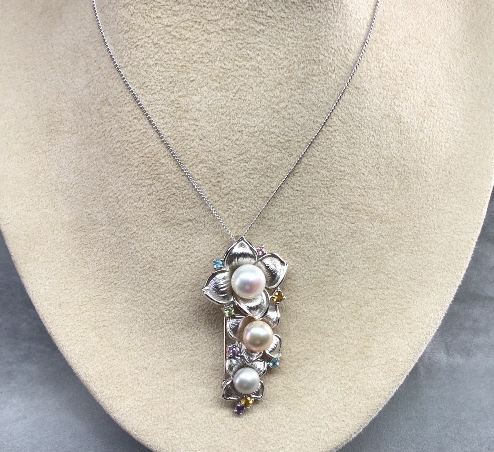 【SV】2way花のデザインブローチ（淡水真珠7、8、9mm）