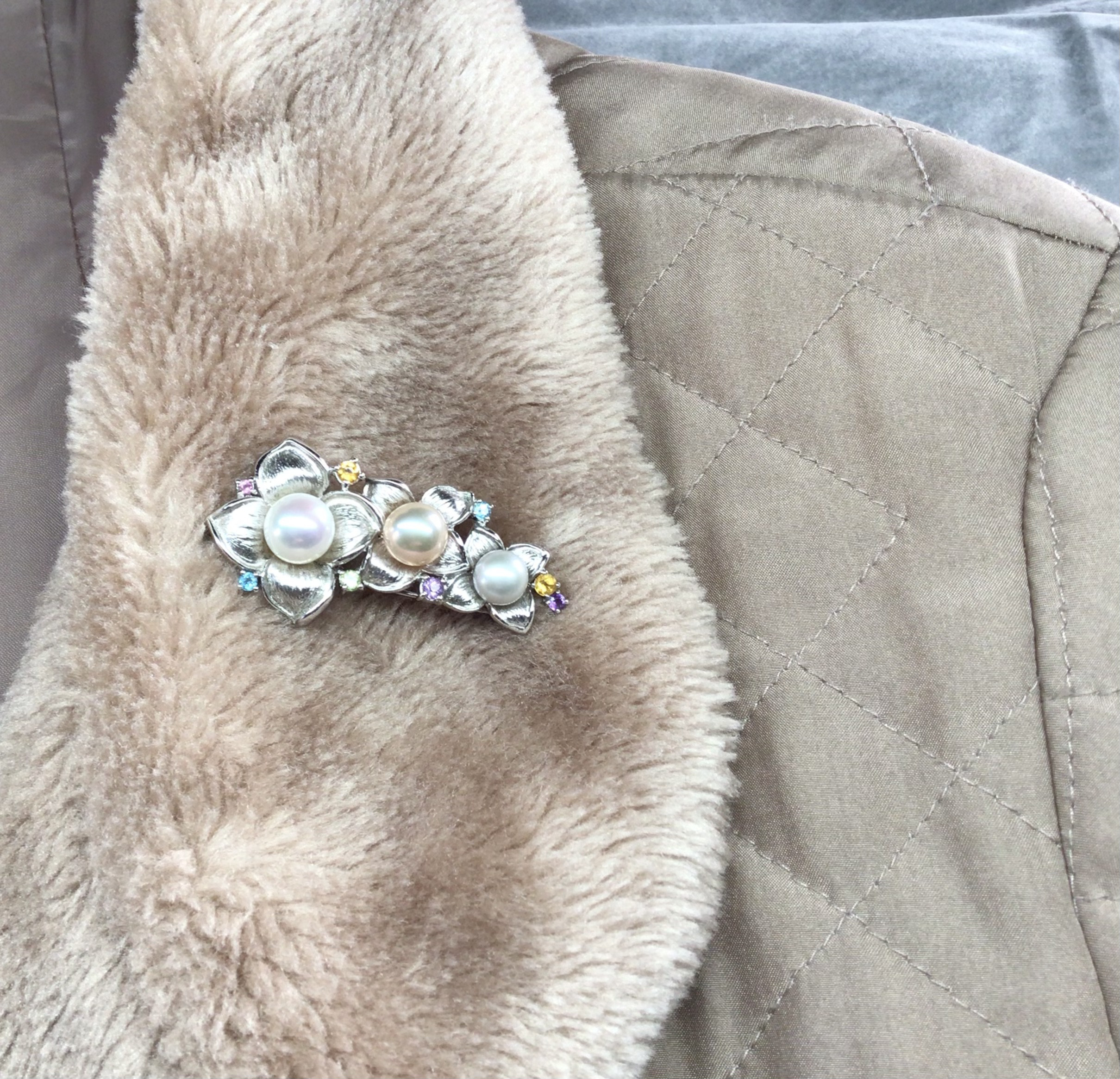 【SV】2way花のデザインブローチ（淡水真珠7、8、9mm）