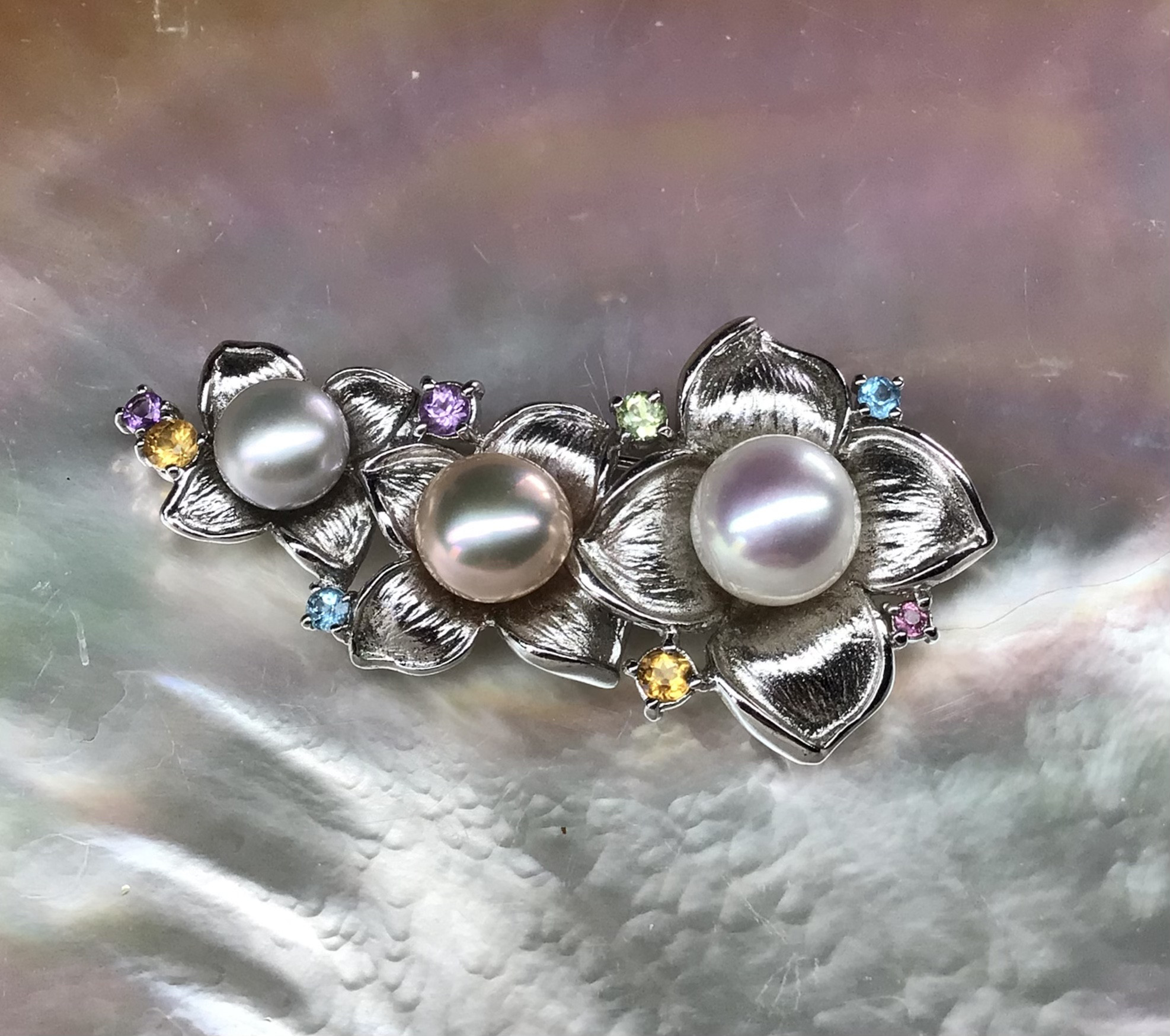 【SV】2way花のデザインブローチ（淡水真珠7、8、9mm）