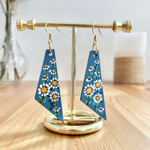 サージカルステンレス製K18メッキ使用, 花柄ピアス, ハンドペイント花