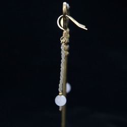 天然石一粒ーシンプルマクラメピアス【ローズクォーツ】macp074軽やかに揺れるアレルギーフリーのアクセサリー 3枚目の画像