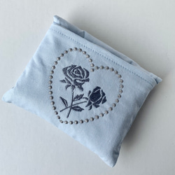 薔薇のシルエット刺繍　ミニエコバッグ(ブルー) 5枚目の画像