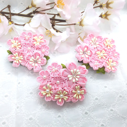 ＊春＊『桜のブーケ』の コサージュ  ◎ブローチ・ヘアクリップ◎ 1枚目の画像