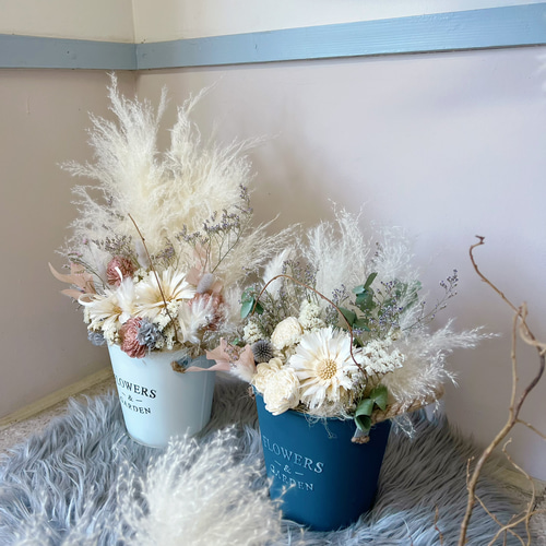 ミルキーカラーのフラワーアレンジメント ふわふわ羽毛 VOLUME・青【待望のボリュームup♪】フラワーアレンジメント 長く