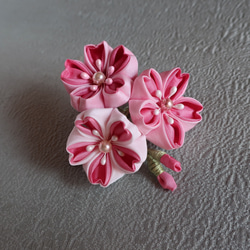 つまみ細工 髪飾り【花洛】かんざし（ヘアクリップ）ピンク　白　正絹　シルク　桜　さくら　花見　袴　ブローチとしても 1枚目の画像