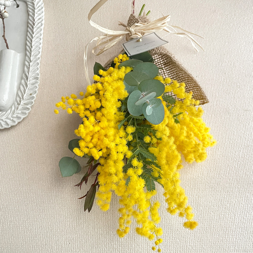 ミモザとユーカリのナチュラルスワッグ ミモザとユーカリのナチュラルスワッグ