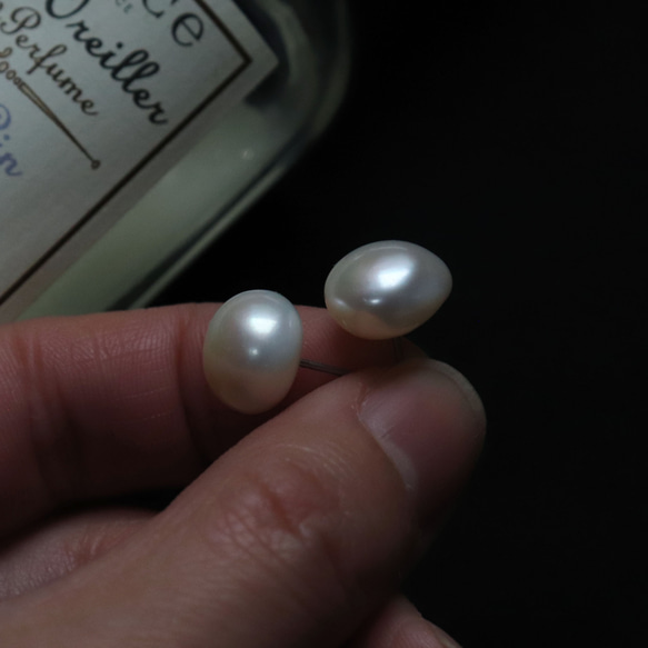 バロックパール1粒ピアス ~plus baroque pearl pierce~ 4枚目の画像