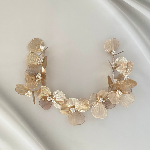 ウェディング ヘッドドレス ♡ ブライダル 結婚式 前撮り 髪飾り ウェディング ヘッドドレス ♡ ブライダル 結婚式 前撮り 髪飾り