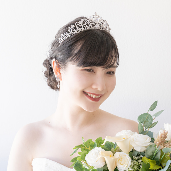 ウェディング　ティアラ　ブライダル　キュービックジルコニア  プリンセス　唐草　アラベスク　結婚式 2枚目の画像