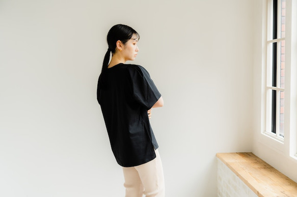 パフスリーブTシャツ　ブラック　sai　日本製　Tシャツ　ストレスフリー　体型カバー　パフスリーブ　フリーサイズ　即納 10枚目の画像