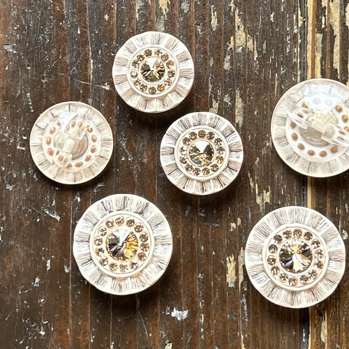飾りボタン ◇1744◇ アンティーク ヴィンテージ レトロボタン（Button 