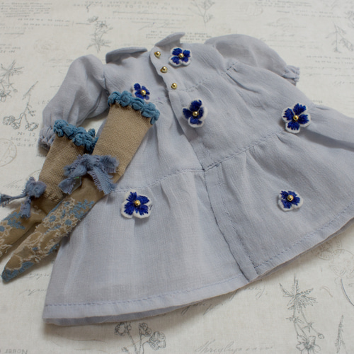ブライスアウトフィット帽子付きお花のお洋服セット その他人形
