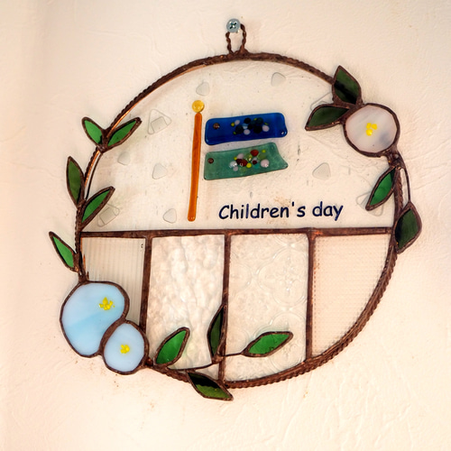 端午の節句に。ステンドグラスの丸い鯉のぼりプレート その他