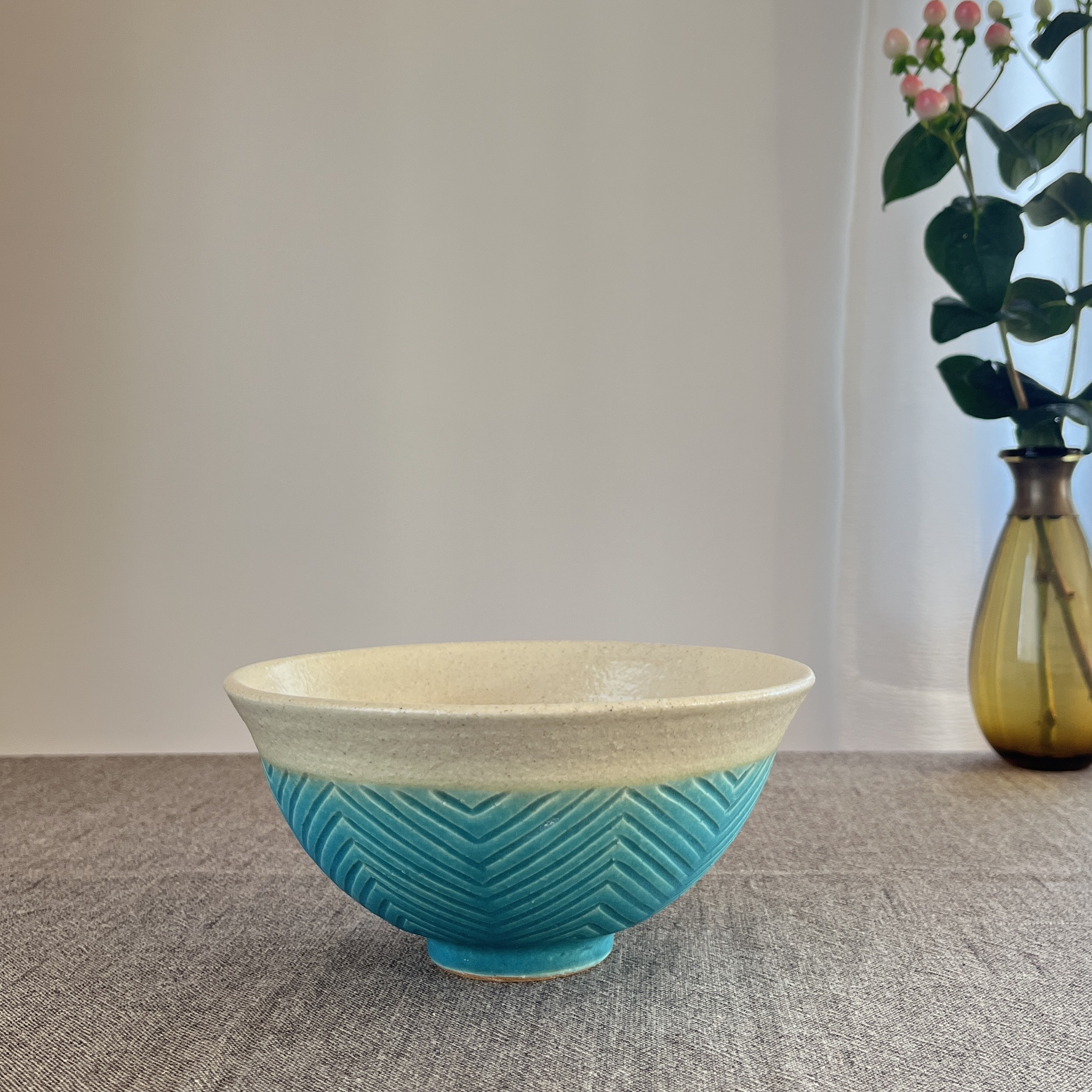 Yどんぶり鉢　丼鉢　めん鉢　ヘリンボーン柄　ターコイズブルー（手彫り） 4,590円