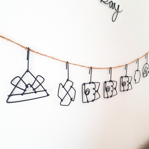 ワイヤークラフト♡猫ちゃんガーランド＊お花と１つだけ四つ葉のクローバーg＊ ワイヤークラフト♡猫ちゃんガーランド＊お花と1つだけ四つ葉の