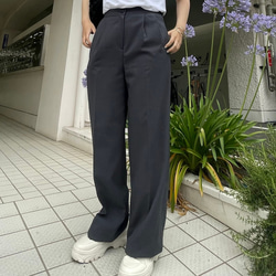 two tuck pants 3枚目の画像