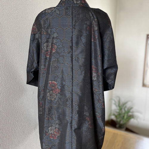 本場泥大島紬 着リメイク 作務衣 未着用 亀甲に草花模様織り出し 和の