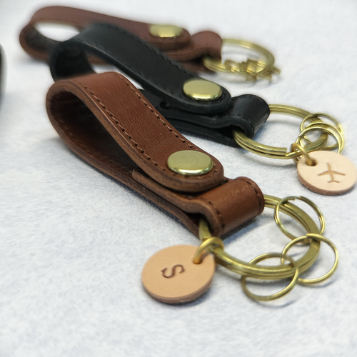 シンプルなキーホルダー だけど存在感バッチリ！ キーリング（メンズ