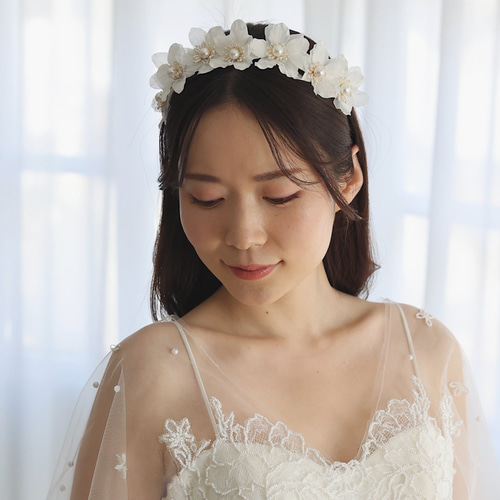 flua 花冠　ヘッドカチューシャ　ブライダルアクセサリー flua 花冠 ヘッドカチューシャ ブライダルアクセサリー