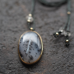 dendritic agate brass necklace (hatsuyuki) 7枚目の画像