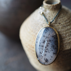 dendritic agate brass necklace (hatsuyuki) 9枚目の画像