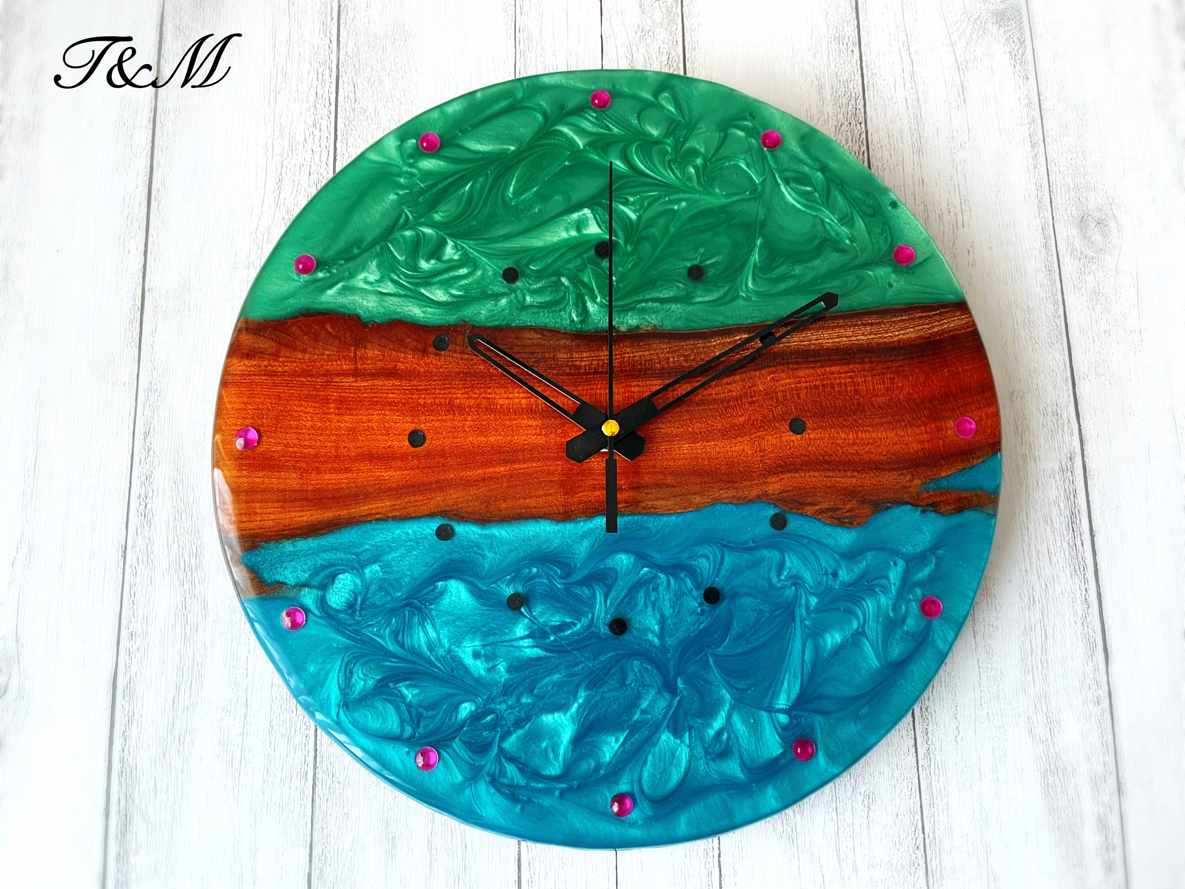 ウッドレジン 壁掛け時計 蓄光 (海 / ブルー / グリーン )　【1点もの】