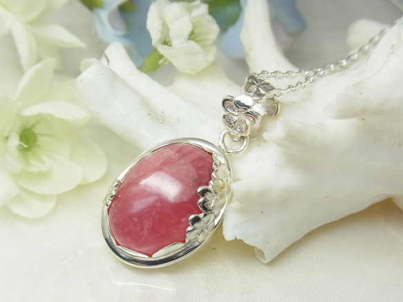 ラスト一点！/お値下げ】プルメリアとインカローズ 大粒ペンダント  