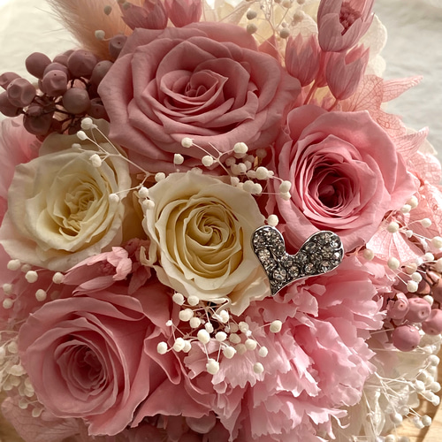 桜色ピンクホワイト系薔薇プリザーブドフラワーガラスドーム 母の日