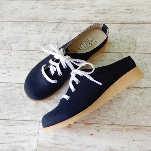 【✩】キュートで用途の広い、普段履きの婦人靴 スニーカー レディース 大人 靴 スリッポン サンダル 黒 紺