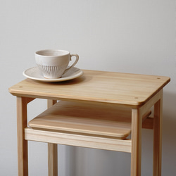 ちょっとのっぽなサイドテーブル　ひのき無垢材製 1枚目の画像