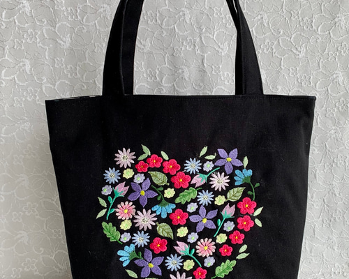 ハンドメイド 刺繍 ハ― ブガ― デンのト― トバック トートバッグ＊刺繍＊ハンドメイド