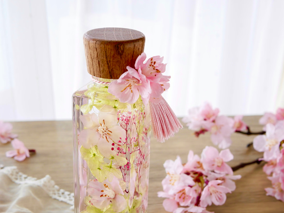 桜のハーバリウム（角瓶） 3枚目の画像